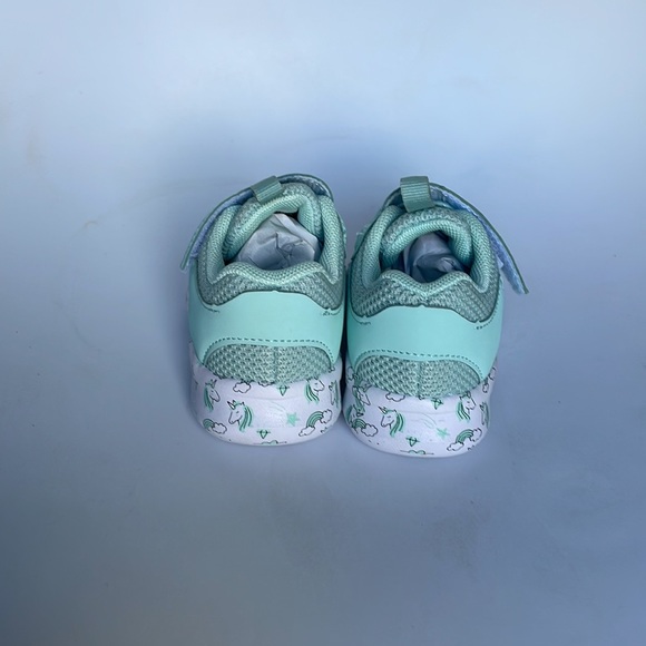 NEW toddler teal sneakers with Velcro strap. Size 6 - Picture 3 of 3